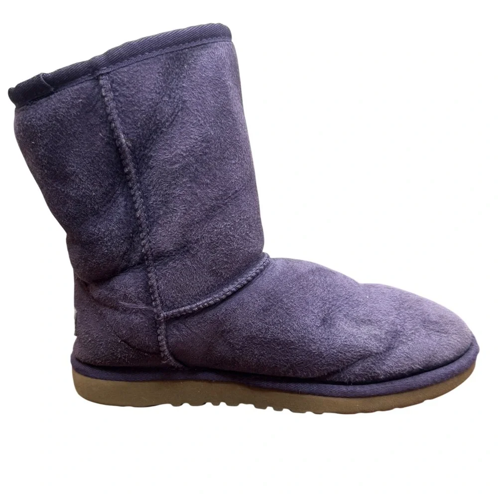 UGG Australia Purple Suede Sheepskin Lined Boots Kids Size 5‎ Youth Comfort
